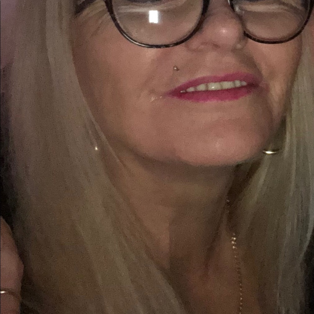 Meet your Posher, Lynda